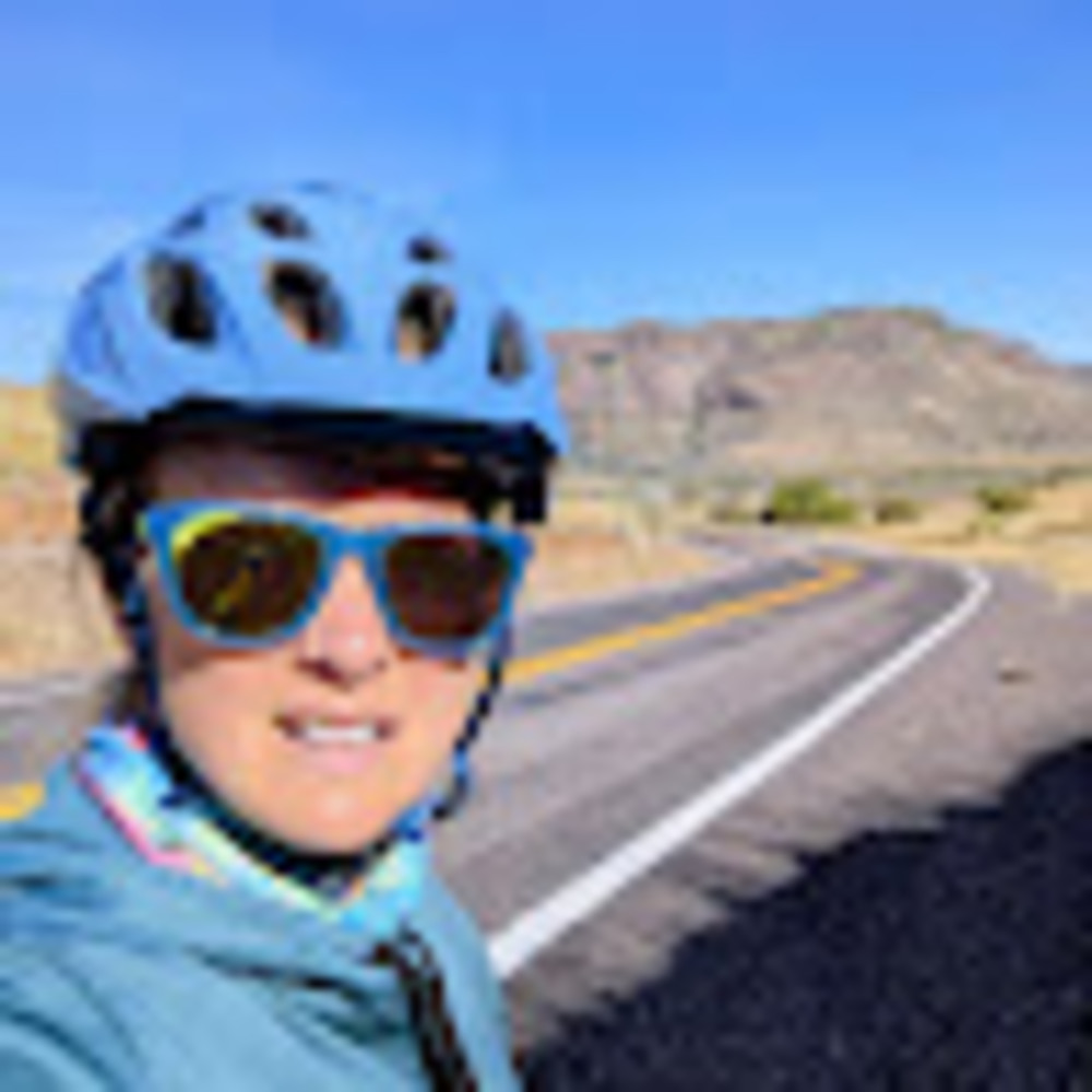 Meet your Posher, Danae